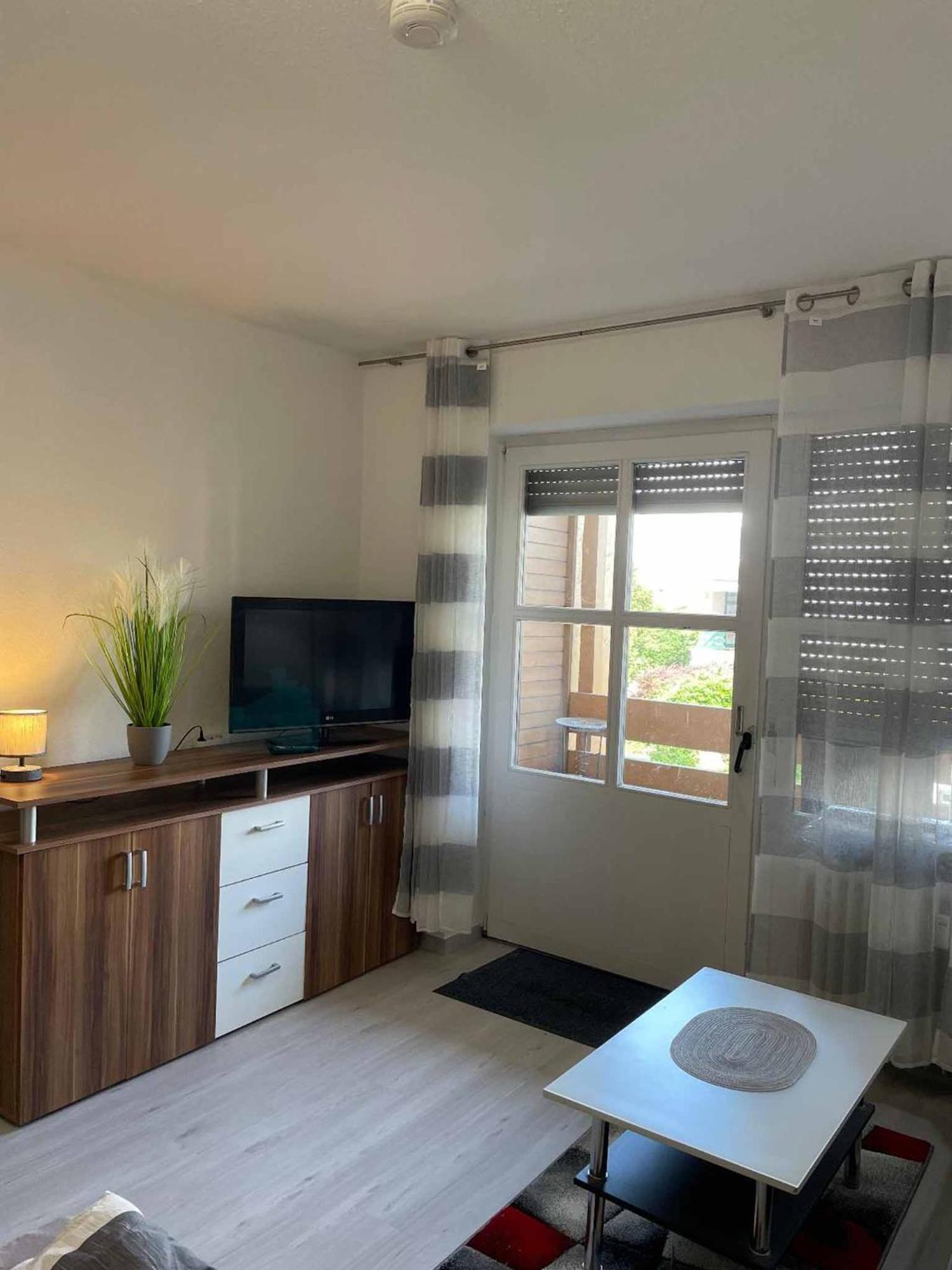 Appartement Am Brunnenplatzl Mit Bademantelzugang Бад Грисбах Екстериор снимка