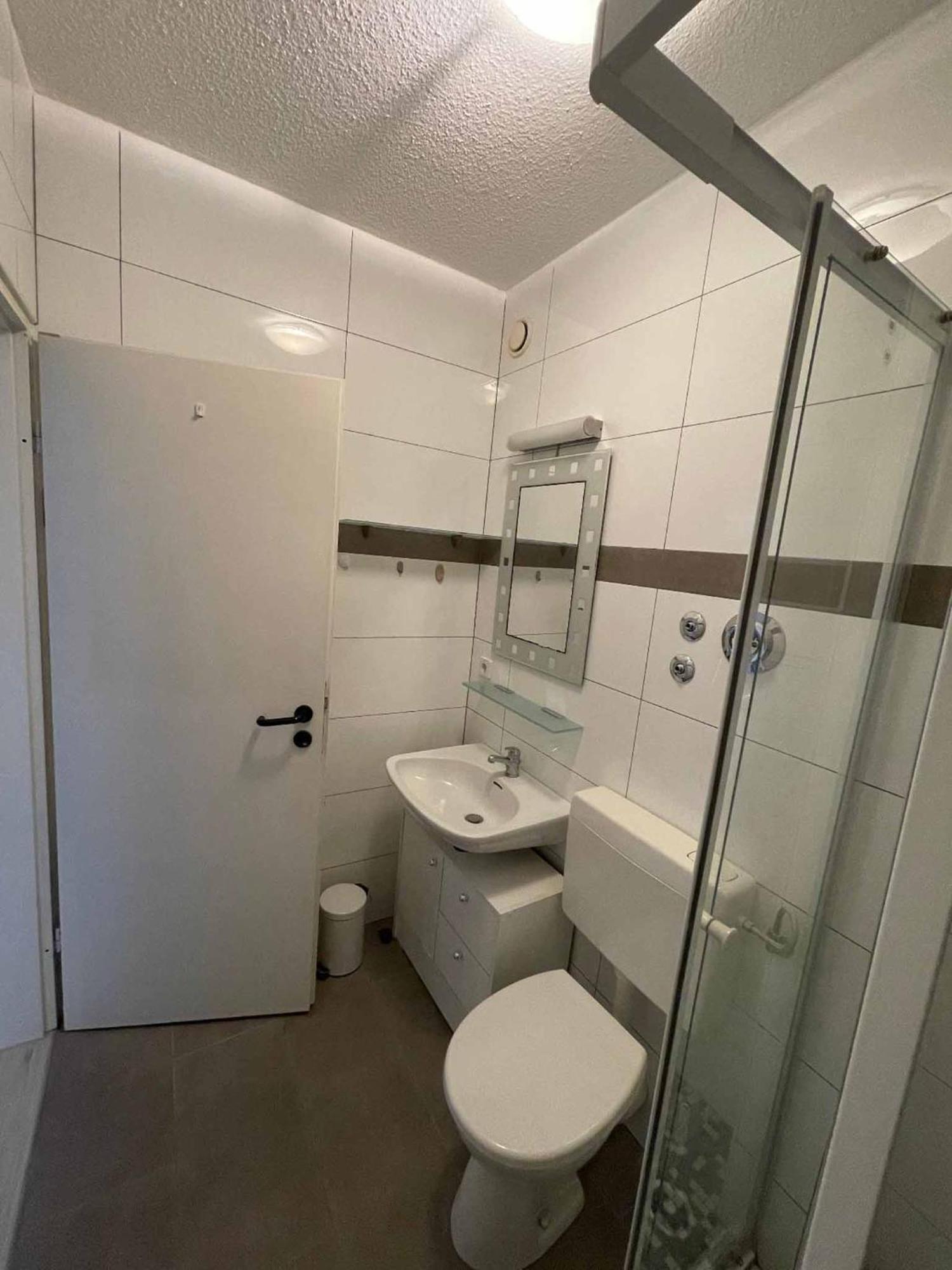 Appartement Am Brunnenplatzl Mit Bademantelzugang Бад Грисбах Екстериор снимка