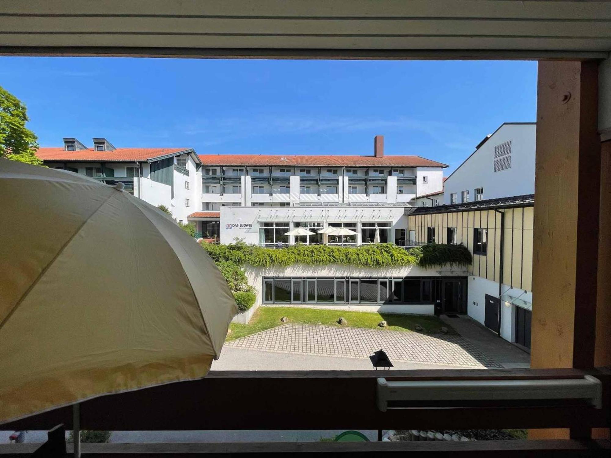 Appartement Am Brunnenplatzl Mit Bademantelzugang Бад Грисбах Екстериор снимка